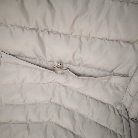 Ricki's Ladies Size Small Zipper & Snap Closure Winter Puffy Coat with Hood - Picture 8 of 15